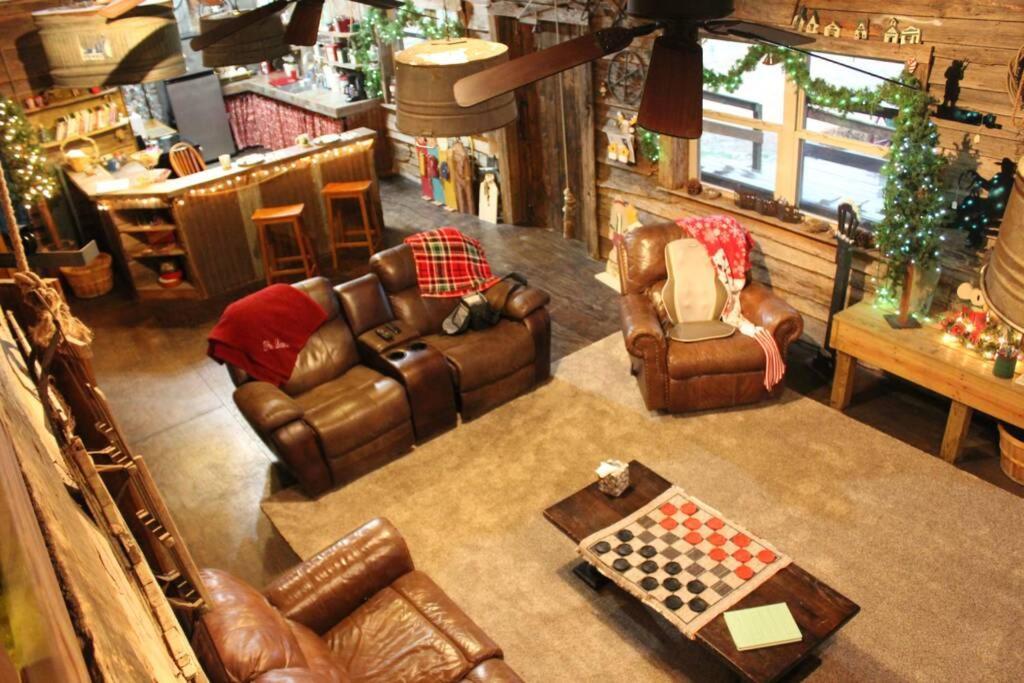 Rural Life On A Real Christmas Tree Farm! Hallmark Experience! Ozark المظهر الخارجي الصورة
